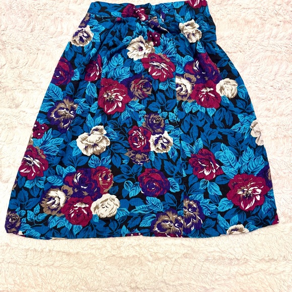 Vintage 80’s size 12 Danielle B Floral Midi Skirt Blue & Purple Tropical vibes - Picture 2 of 7